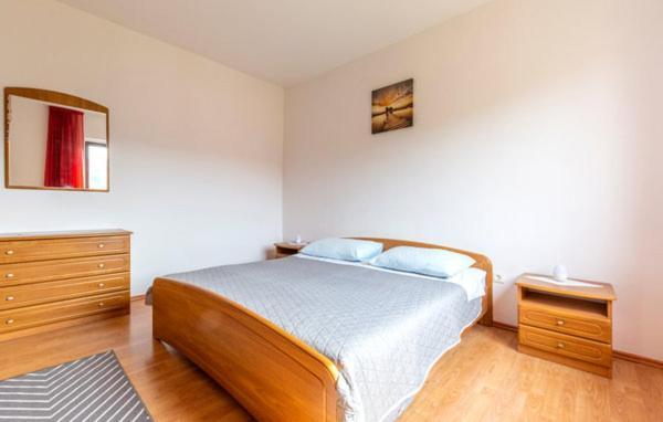 Апартаменты Apartman Ante Zvecanje Экстерьер фото